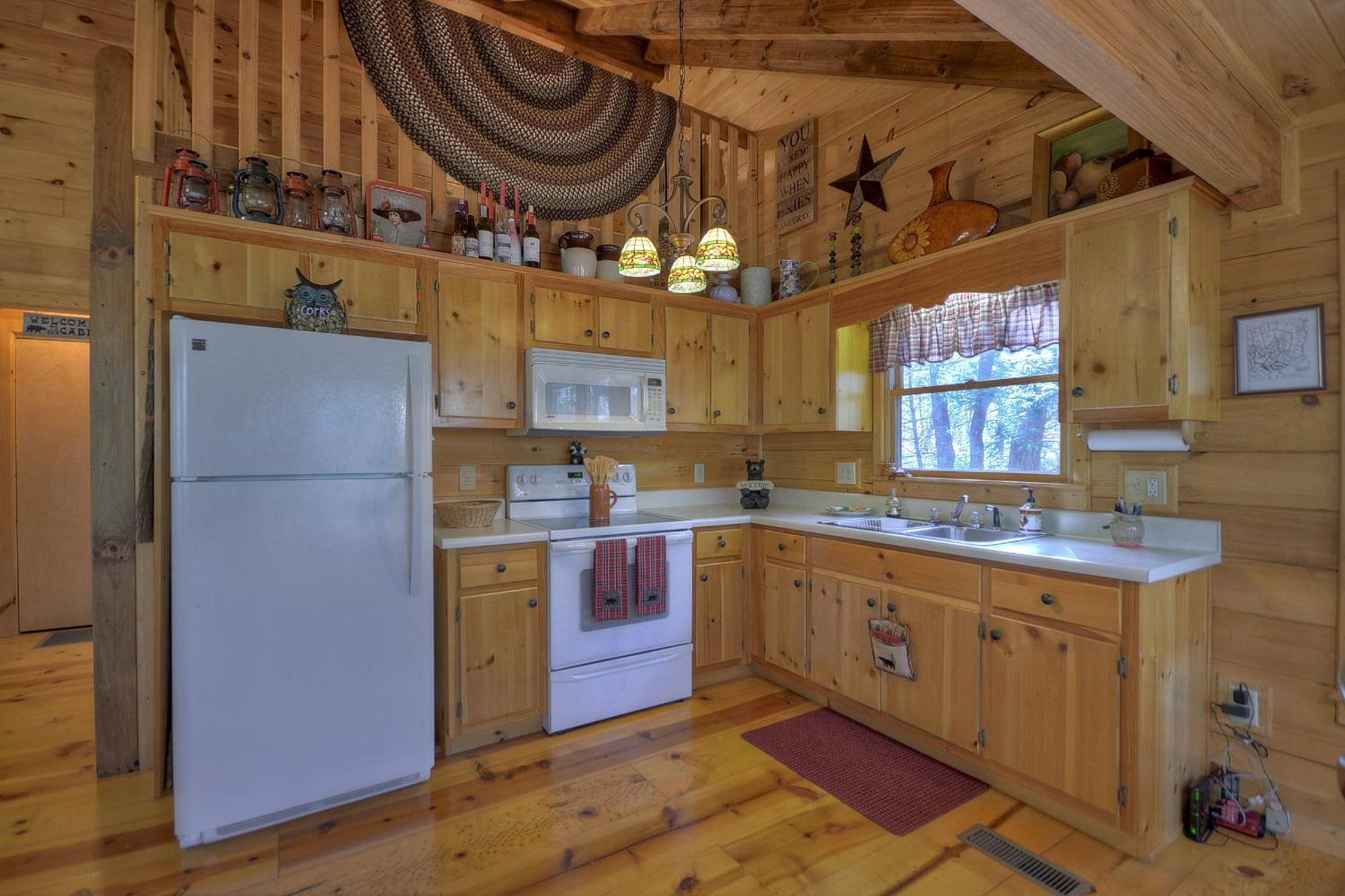 Knotty Pines Pet-Friendly Gas Fireplace Plus A Firepit Cherry Log Exterior photo